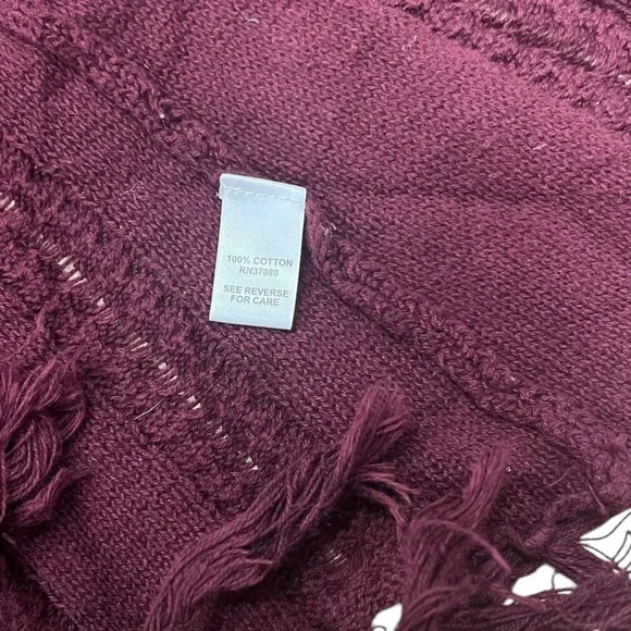 Est 1946 Burgundy Pierced Knit Fringe Cardigan Sweater S - Picture 4 of 4
